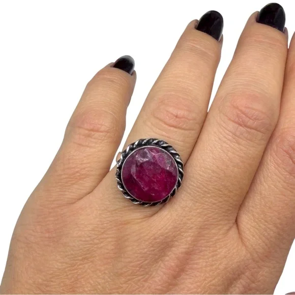 FACETED RUBY W/ 925 STERLING SILVER RING - Picture 12 of 15